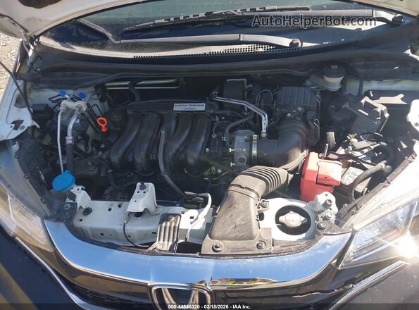 3HGGK5H66JM721017 2018 HONDA FIT Белый Вид сзади