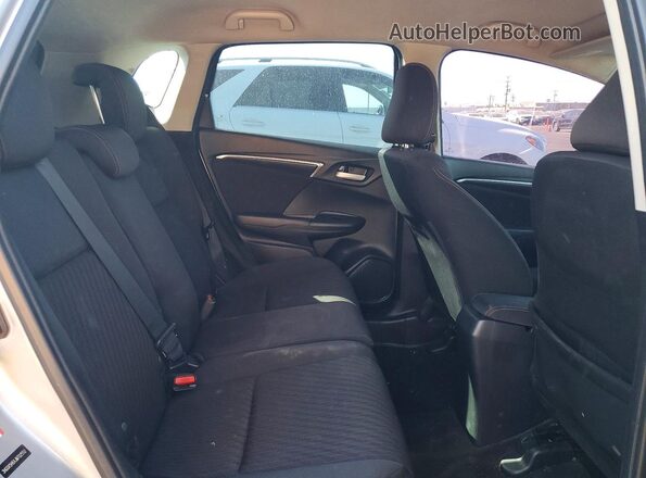 3HGGK5H6XJM702552 2018 HONDA FIT Silver Widok wnętrza z tyłu