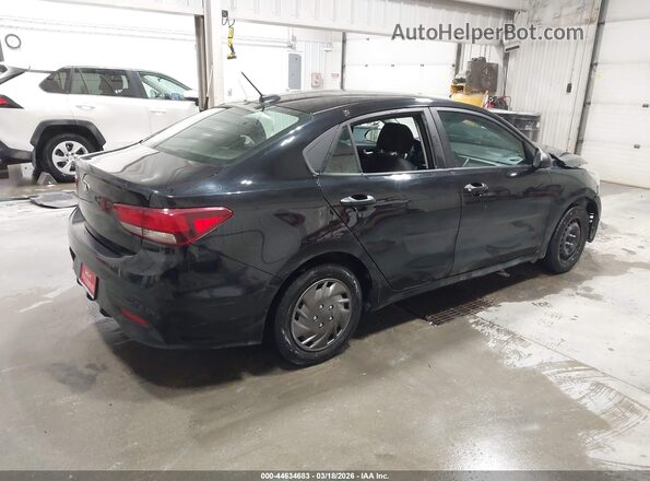 3KPA24AB2JE050722 2018 KIA RIO Черный Задняя правая четверть
