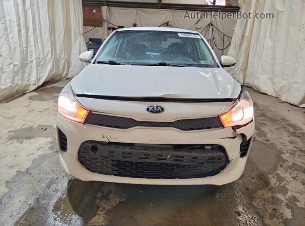 3KPA24AB3JE097337 2018 KIA RIO Белый Вид спереди