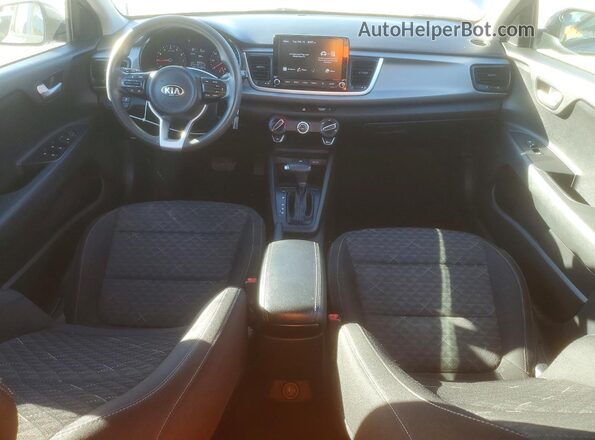 3KPA24AD0ME367260 2021 KIA RIO Gray Dashboard view