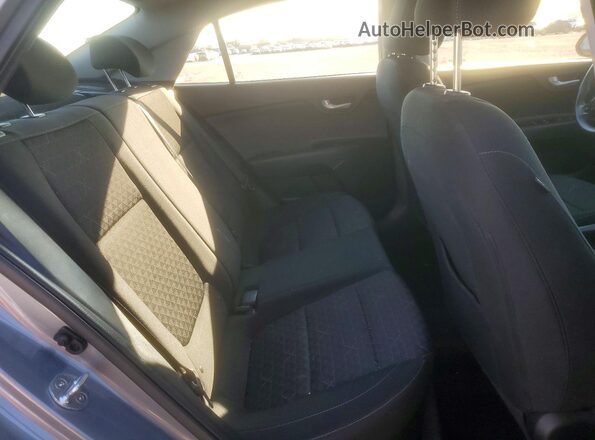 3KPA24AD0ME367260 2021 KIA RIO Gray Rear seats view