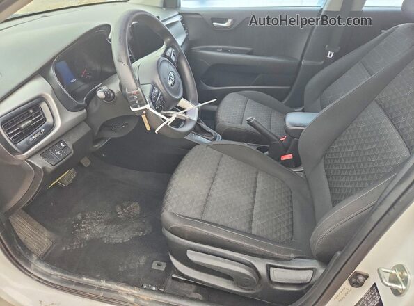 3KPA24AD0ME380350 2021 KIA RIO White Սալոնի դիմացի տեսք