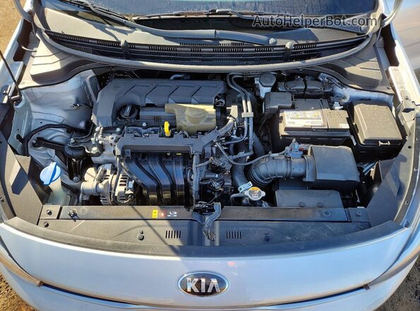 3KPA24AD3ME382531 2021 KIA RIO Silver Սալոնի հետևի տեսք