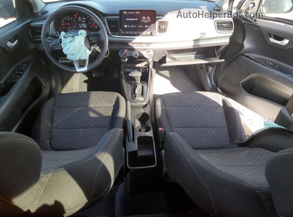 3KPA24AD4NE479111 2022 KIA RIO Silver Widok deski rozdzielczej