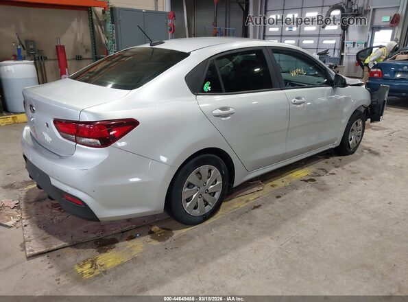 3KPA24AD5LE285622 2020 KIA RIO Silver Trasero derecho