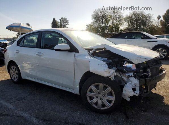 3KPA24AD5ME375189 2021 KIA RIO White Przód prawy