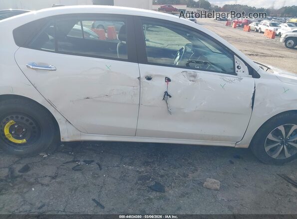 3KPA24AD5PE613126 2023 KIA RIO White Դիմացի տեսք