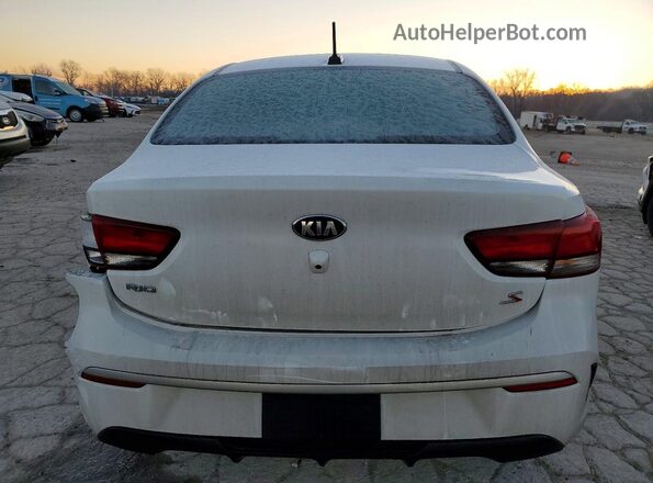 3KPA24AD6ME407096 2021 KIA RIO White Widok z tyłu