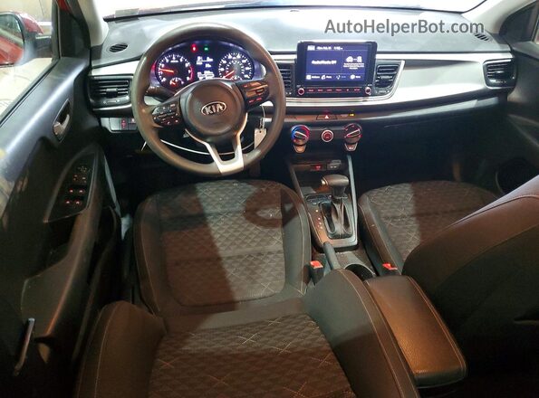 3KPA24AD7ME374481 2021 KIA RIO Red Widok deski rozdzielczej