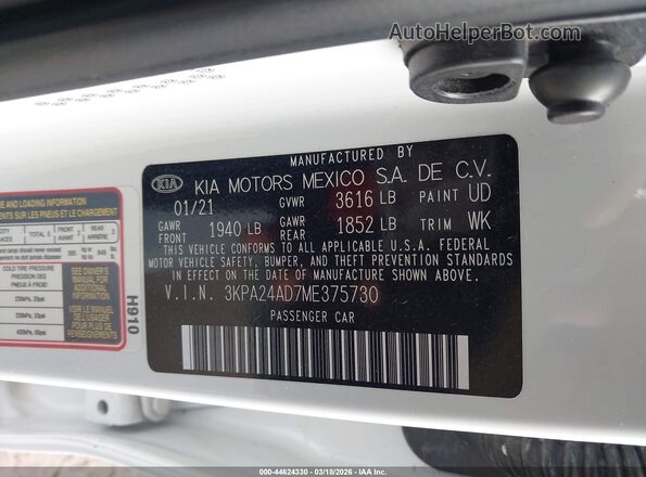 3KPA24AD7ME375730 2021 KIA RIO White Engine compartment view