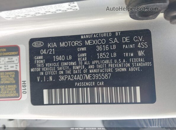 3KPA24AD7ME395587 2021 KIA RIO Silver Вид підкапотного простору
