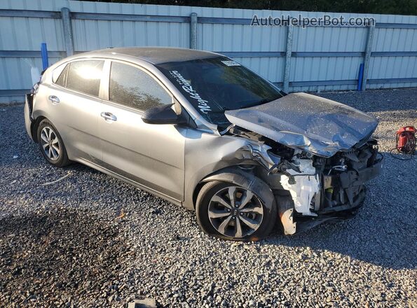 3KPA24AD7ME418253 2021 KIA RIO Серебряный Передняя правая четверть