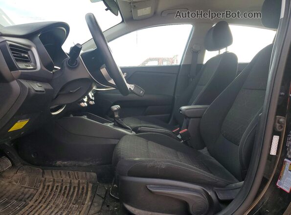 3KPA24AD7ME422948 2021 KIA RIO Black წინა სალონის ხედი
