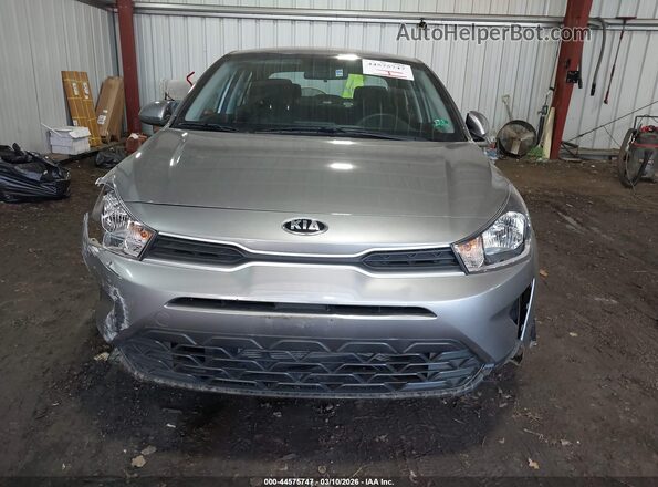 3KPA24AD7ME430936 2021 KIA RIO Gray Rear interior view