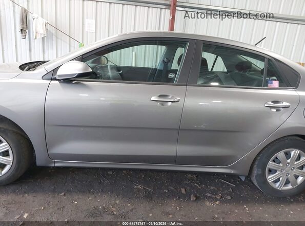3KPA24AD7ME430936 2021 KIA RIO Gray 