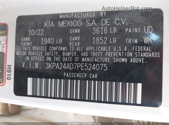 3KPA24AD7PE524075 2023 KIA RIO White Widok komory silnika