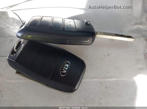 3KPA24AD8LE321125 2020 KIA RIO Gray Вид панелі приладів