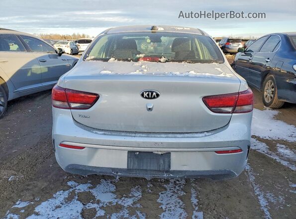 3KPA24AD8ME413644 2021 KIA RIO Серебряный Вид сзади