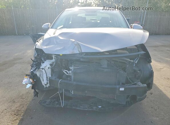3KPA24AD8ME423221 2021 KIA RIO Silver Widok z przodu