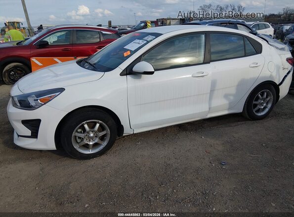 3KPA24AD8PE616201 2023 KIA RIO Белый Передняя левая четверть