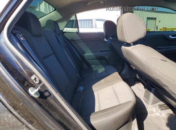 3KPA24AD9ME417086 2021 KIA RIO Black Rear seats view