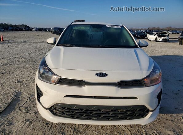 3KPA24AD9ME422174 2021 KIA RIO White Widok z przodu