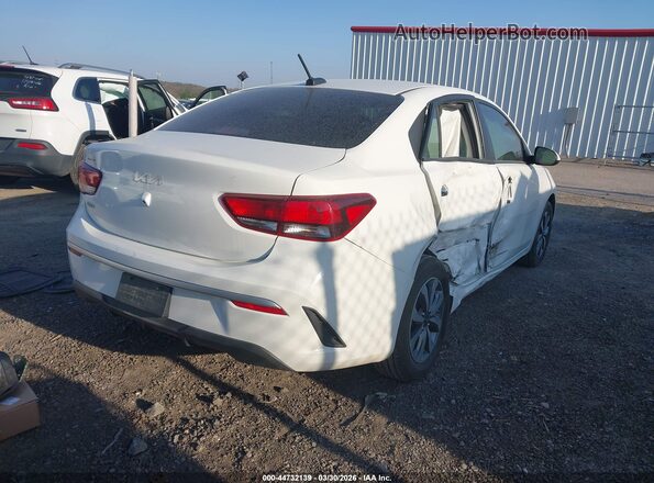 3KPA24ADXNE432469 2022 KIA RIO White Задня права чверть