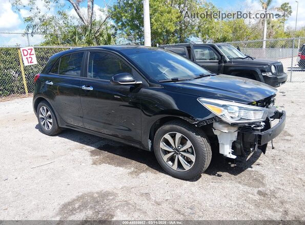 3KPA25AD0PE518611 2023 KIA RIO 5-DOOR Black Widok wnętrza 360 stopni