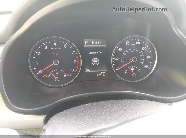 3KPA25AD0PE518611 2023 KIA RIO 5-DOOR Black Widok tylnych siedzeń