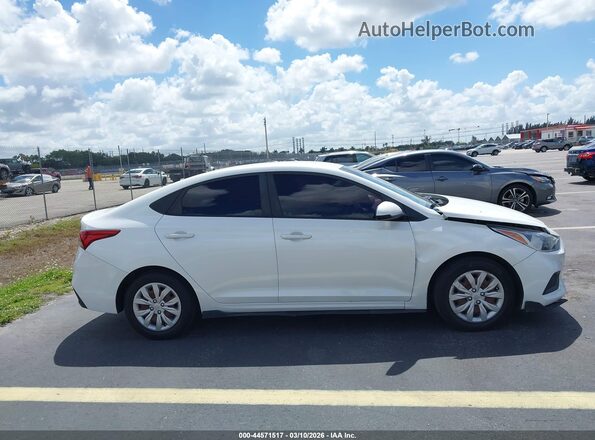 3KPC24A35KE047803 2019 HYUNDAI ACCENT White Vista interior trasera