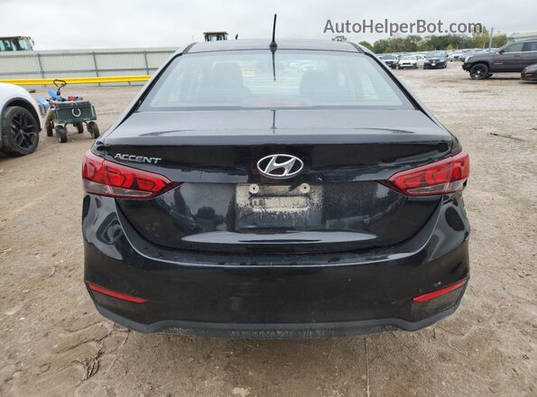 3KPC24A38JE026068 2018 HYUNDAI ACCENT Black Widok z tyłu