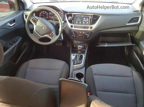 3KPC24A60NE172853 2022 HYUNDAI ACCENT Красный Вид панели приборов