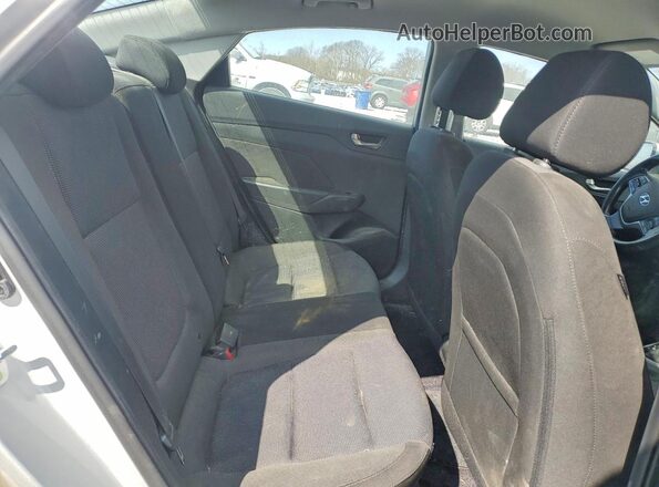 3KPC24A63ME133396 2021 HYUNDAI ACCENT Silver უკანა სავარძლების ხედი