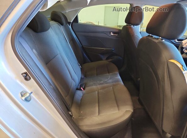 3KPC24A65NE179653 2022 HYUNDAI ACCENT Silver Rear seats view