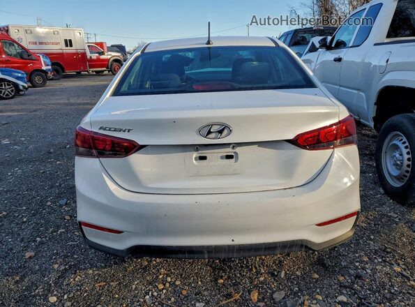 3KPC24A67ME136074 2021 HYUNDAI ACCENT White Widok z tyłu