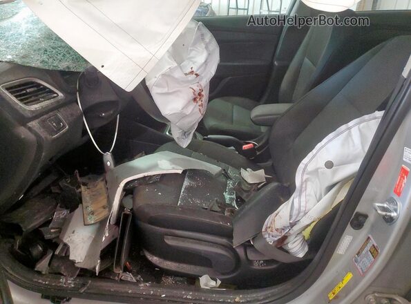3KPC24A67NE170632 2022 HYUNDAI ACCENT Silver Widok wnętrza z przodu