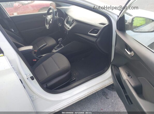 3KPC24A68ME148539 2021 HYUNDAI ACCENT Белый Вид салона спереди