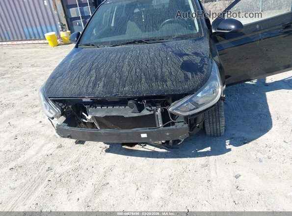 3KPC24A6XLE122331 2020 HYUNDAI ACCENT Черный Вид спереди