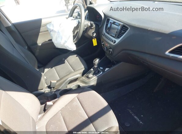 3KPC24A6XLE122331 2020 HYUNDAI ACCENT Черный Вид салона спереди