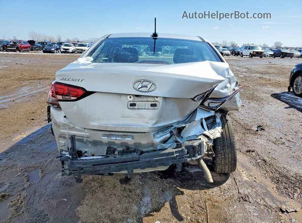 3KPC34A60ME128296 2021 HYUNDAI ACCENT Silver Vista trasera
