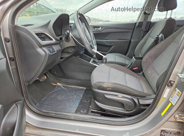 3KPC34A68NE177750 2022 HYUNDAI ACCENT Silver წინა სალონის ხედი