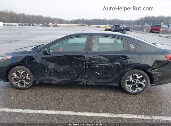 3KPF24AD0KE104866 2019 KIA FORTE Черный Панорамный вид салона 360°