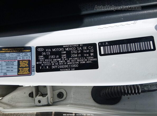 3KPF24AD0KE110800 2019 KIA FORTE White Vista del compartimento del motor