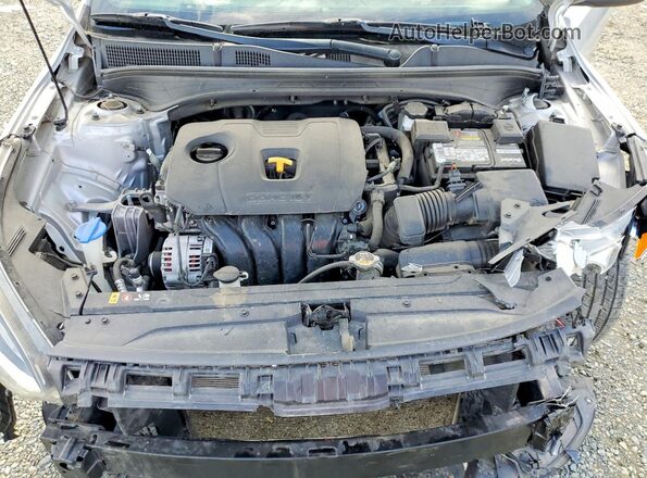 3KPF24AD0LE143510 2020 KIA FORTE Silver Rear interior view