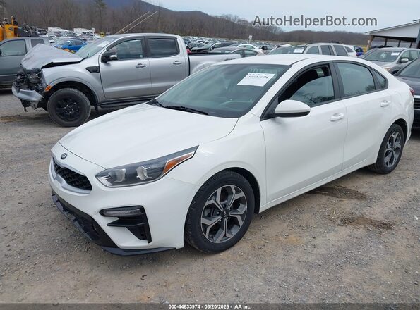 3KPF24AD1ME279100 2021 KIA FORTE Белый Передняя левая четверть