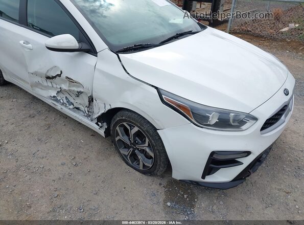 3KPF24AD1ME279100 2021 KIA FORTE Белый Вид спереди
