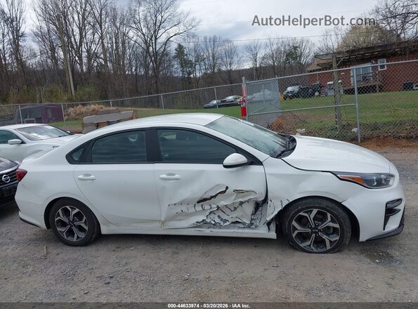 3KPF24AD1ME279100 2021 KIA FORTE Белый Панорамный вид салона 360°