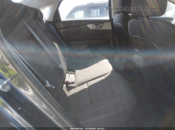 3KPF24AD2KE053628 2019 KIA FORTE Gray Вид наклейки з VIN-кодом