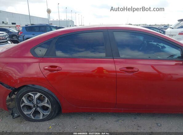 3KPF24AD2ME340082 2021 KIA FORTE Red Вид задньої частини салону
